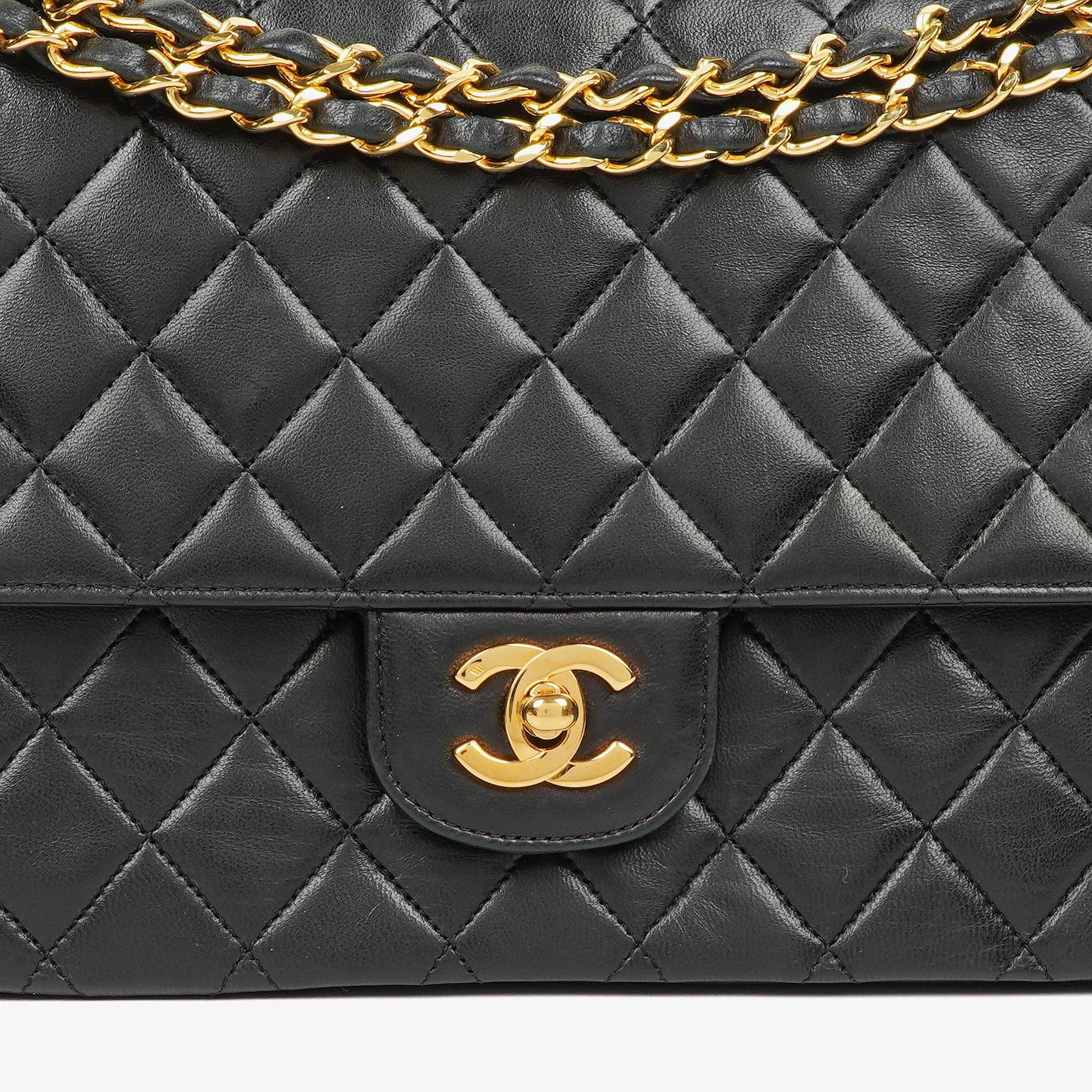 Chanel Classic Double Flap Tasche aus schwarzem gestepptem Lammleder mit 24K vergoldeter Hardware