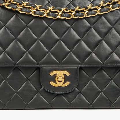 Chanel Classic Double Flap Tasche aus schwarzem gestepptem Lammleder mit 24K vergoldeter Hardware