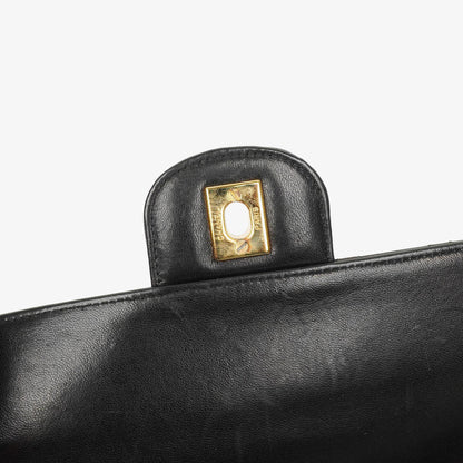 Chanel Classic Double Flap Tasche aus schwarzem gestepptem Lammleder mit 24K vergoldeter Hardware