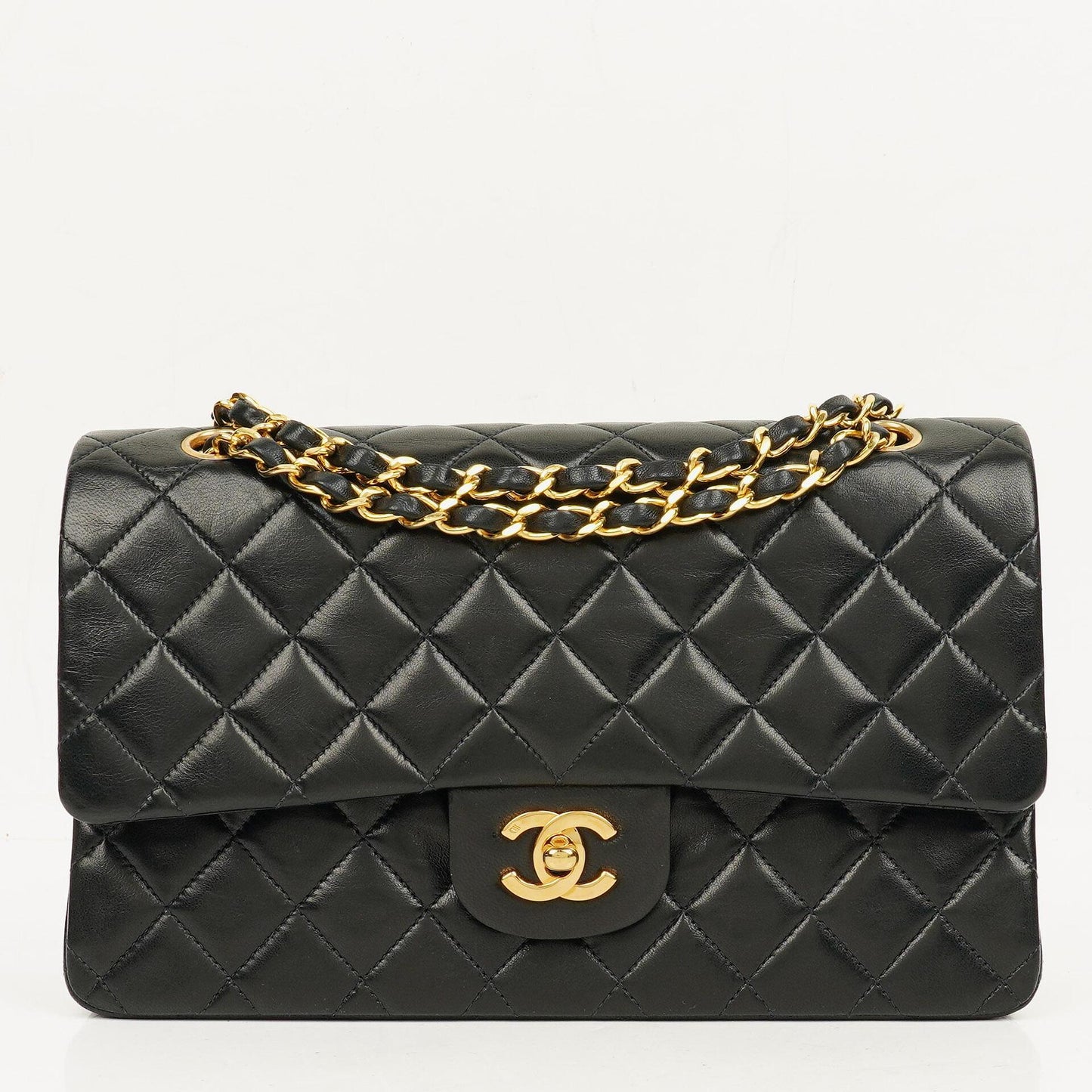 CHANEL Classic Double Flap Tasche aus schwarzem gestepptem Lammleder mit 24K vergoldeter Hardware
