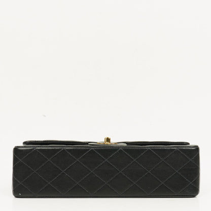 CHANEL Classic Double Flap Tasche aus schwarzem gestepptem Lammleder mit 24K vergoldeter Hardware