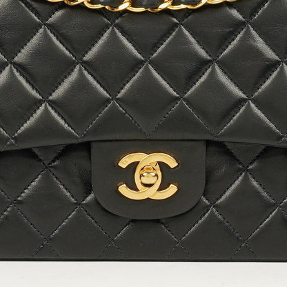 CHANEL Classic Double Flap Tasche aus schwarzem gestepptem Lammleder mit 24K vergoldeter Hardware