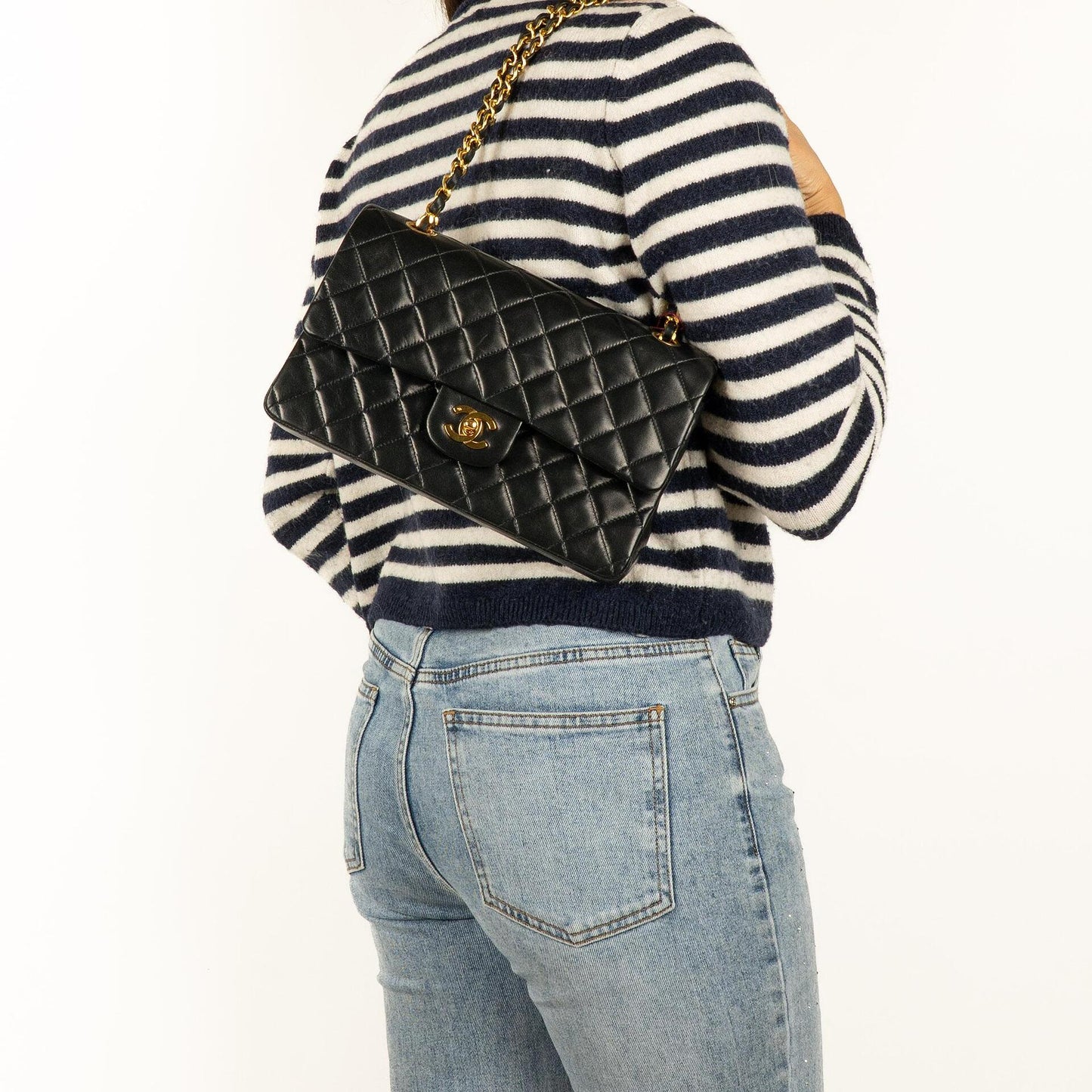 CHANEL Classic Double Flap Tasche aus schwarzem gestepptem Lammleder mit 24K vergoldeter Hardware