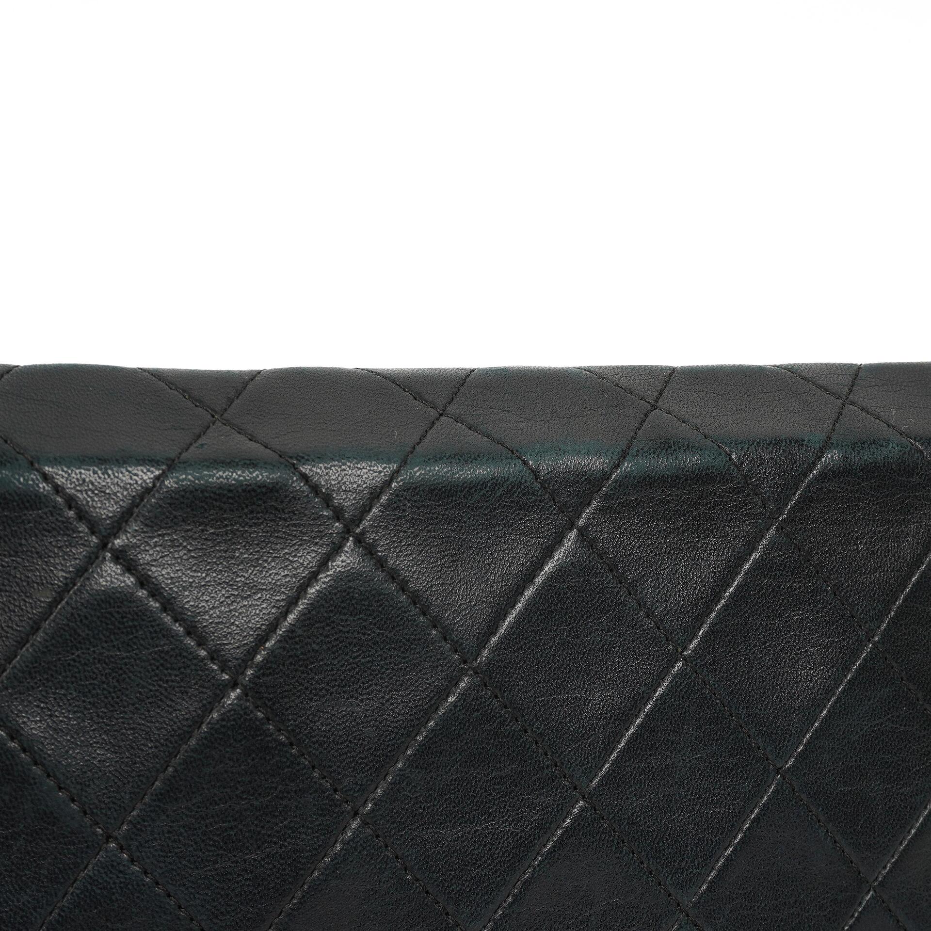 Chanel Classic schwarzes gestepptes Lammleder Full Flap Bag mit 24K goldplattierten Beschlägen