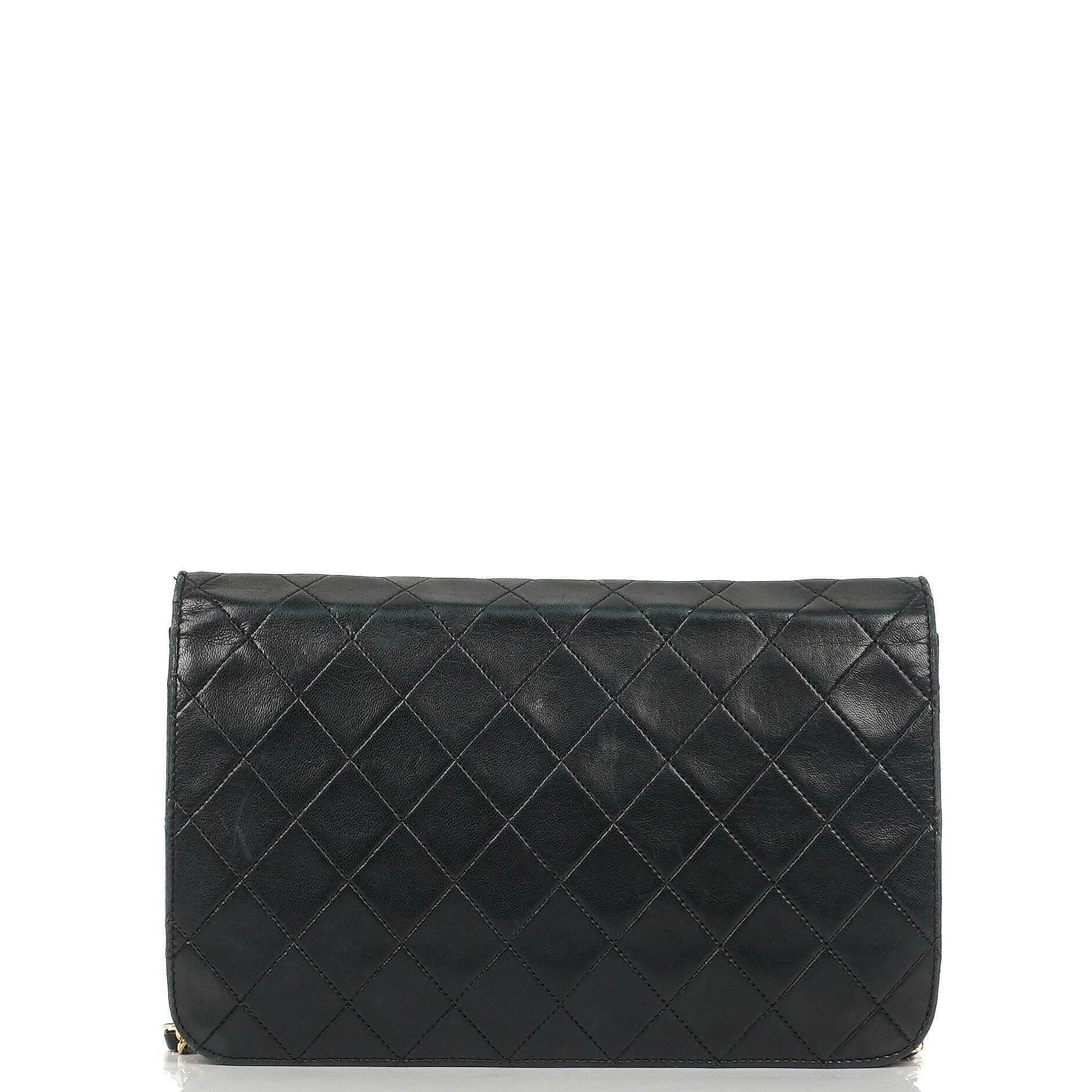 Chanel Classic schwarzes gestepptes Lammleder Full Flap Bag mit 24K goldplattierten Beschlägen