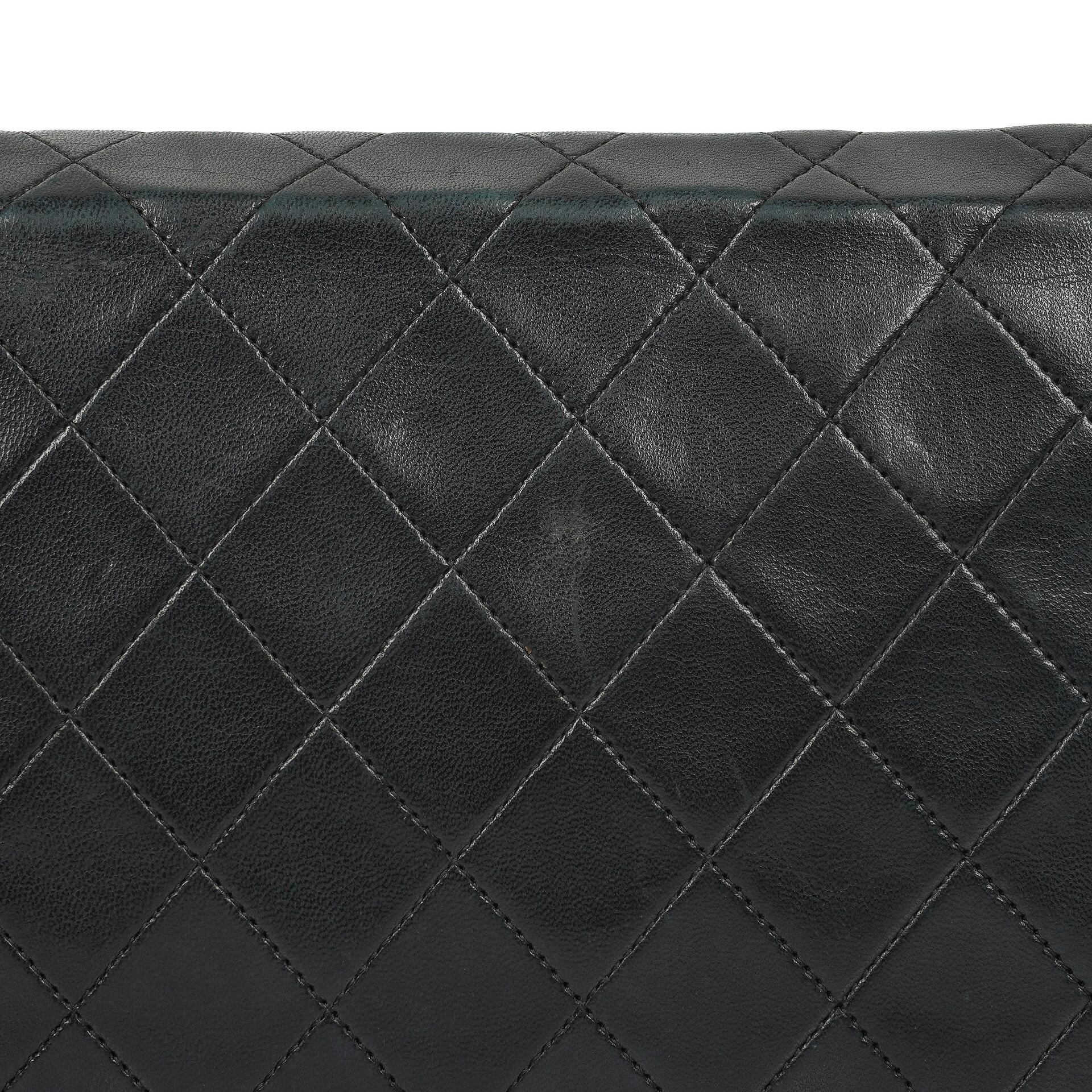 Chanel Classic schwarzes gestepptes Lammleder Full Flap Bag mit 24K goldplattierten Beschlägen