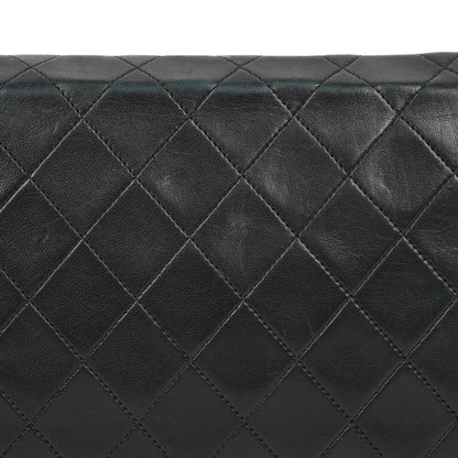 Chanel Classic schwarzes gestepptes Lammleder Full Flap Bag mit 24K goldplattierten Beschlägen
