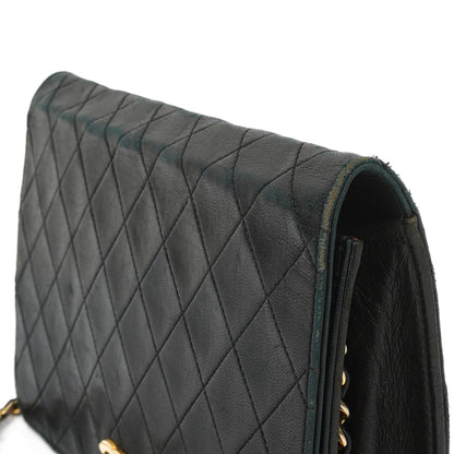 Chanel Classic schwarzes gestepptes Lammleder Full Flap Bag mit 24K goldplattierten Beschlägen