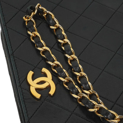 Chanel Classic schwarzes gestepptes Lammleder Full Flap Bag mit 24K goldplattierten Beschlägen