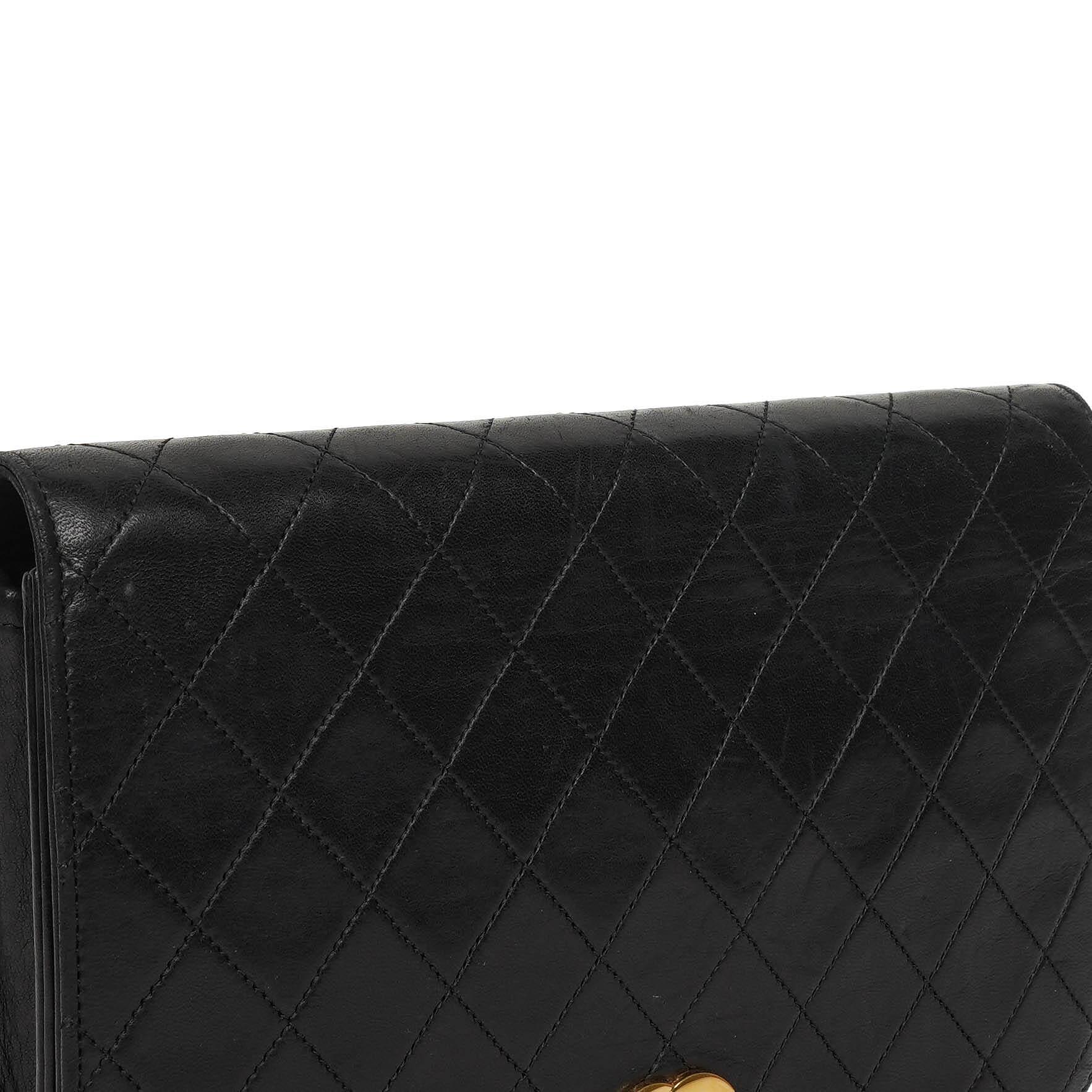 Chanel Classic Full Flap Bag aus schwarzem gestepptem Lammleder mit 24K goldplattierten Beschlägen