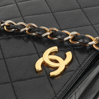 Chanel Classic Full Flap Bag Schwarz Gequiltetes Lammleder mit Gold Hardware