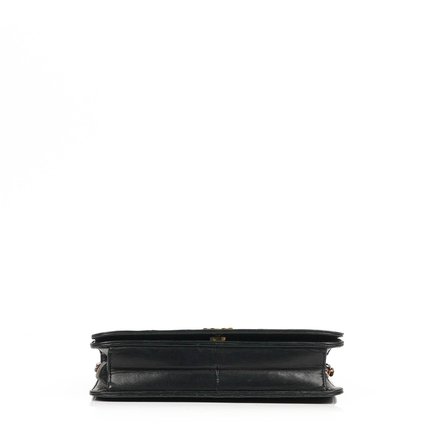 Chanel Classic Full Flap Bag Schwarz Gequiltetes Lammleder mit Gold Hardware