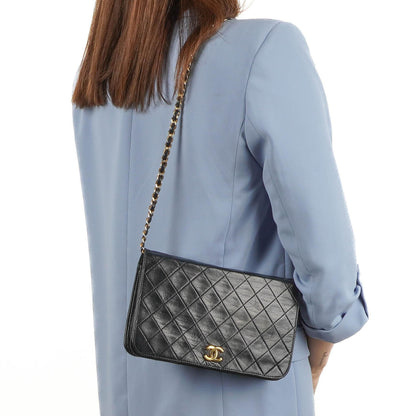 Chanel Classic Full Flap Tasche aus schwarzem gestepptem Lammleder mit 24K vergoldeten Beschlägen