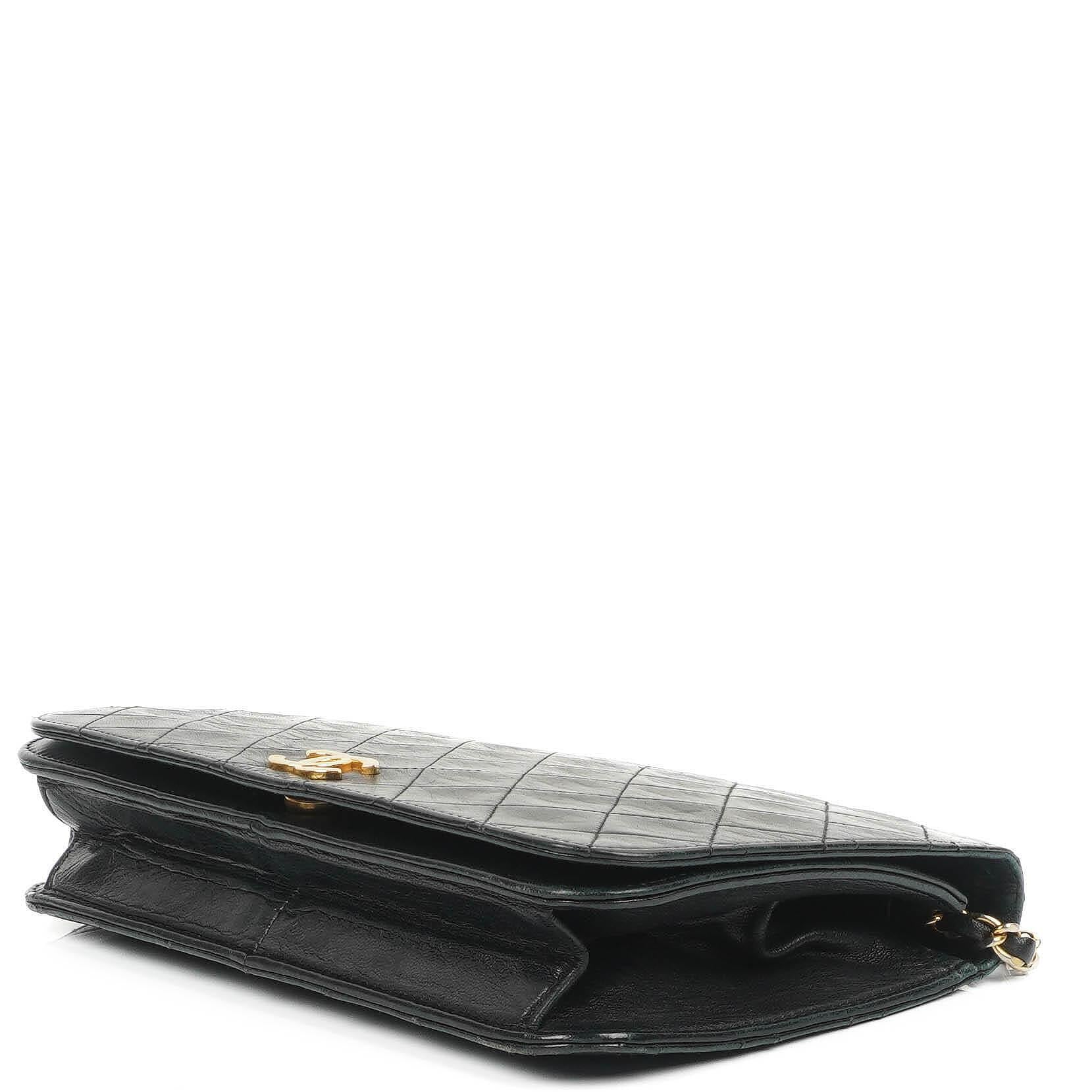 Chanel Classic Full Flap Tasche aus schwarzem gestepptem Lammleder mit 24K vergoldeten Beschlägen
