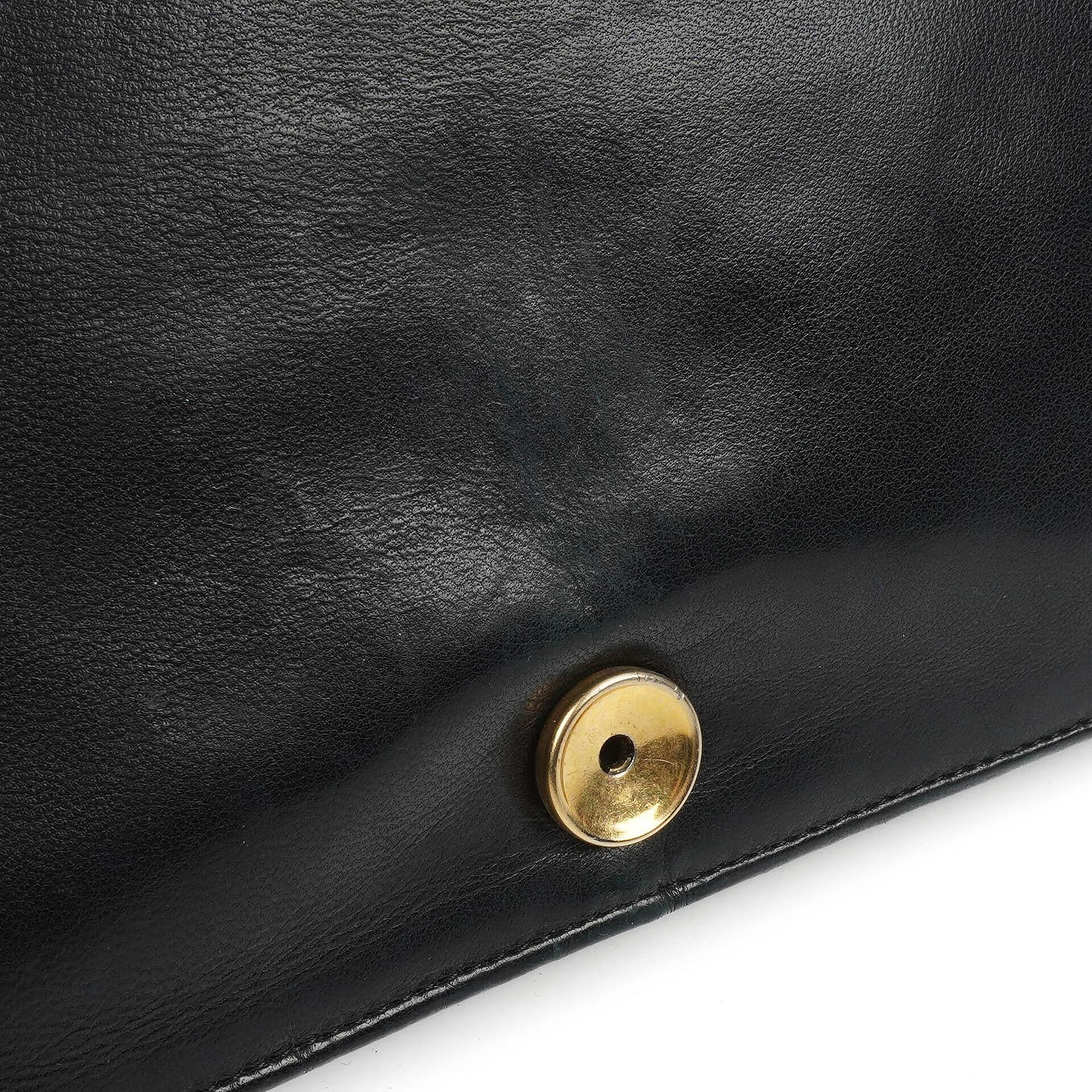 Chanel Classic Full Flap Tasche aus schwarzem gestepptem Lammleder mit 24K vergoldeten Beschlägen