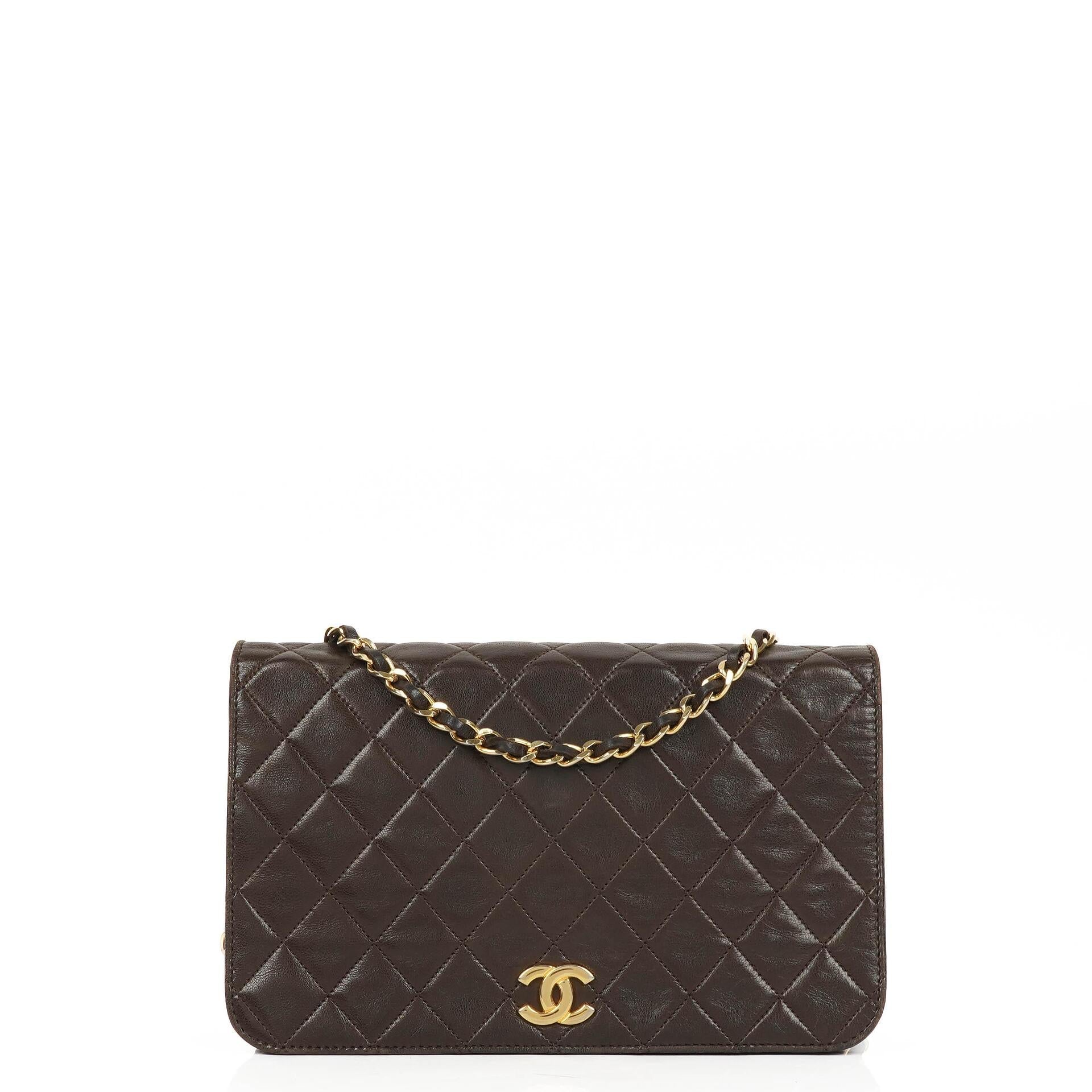 Chanel Classic Braune gesteppte Lammleder Full Flap Tasche mit Goldfarbenen Beschlägen
