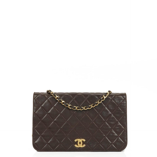 Chanel Classic Braune gesteppte Lammleder Full Flap Tasche mit Goldfarbenen Beschlägen