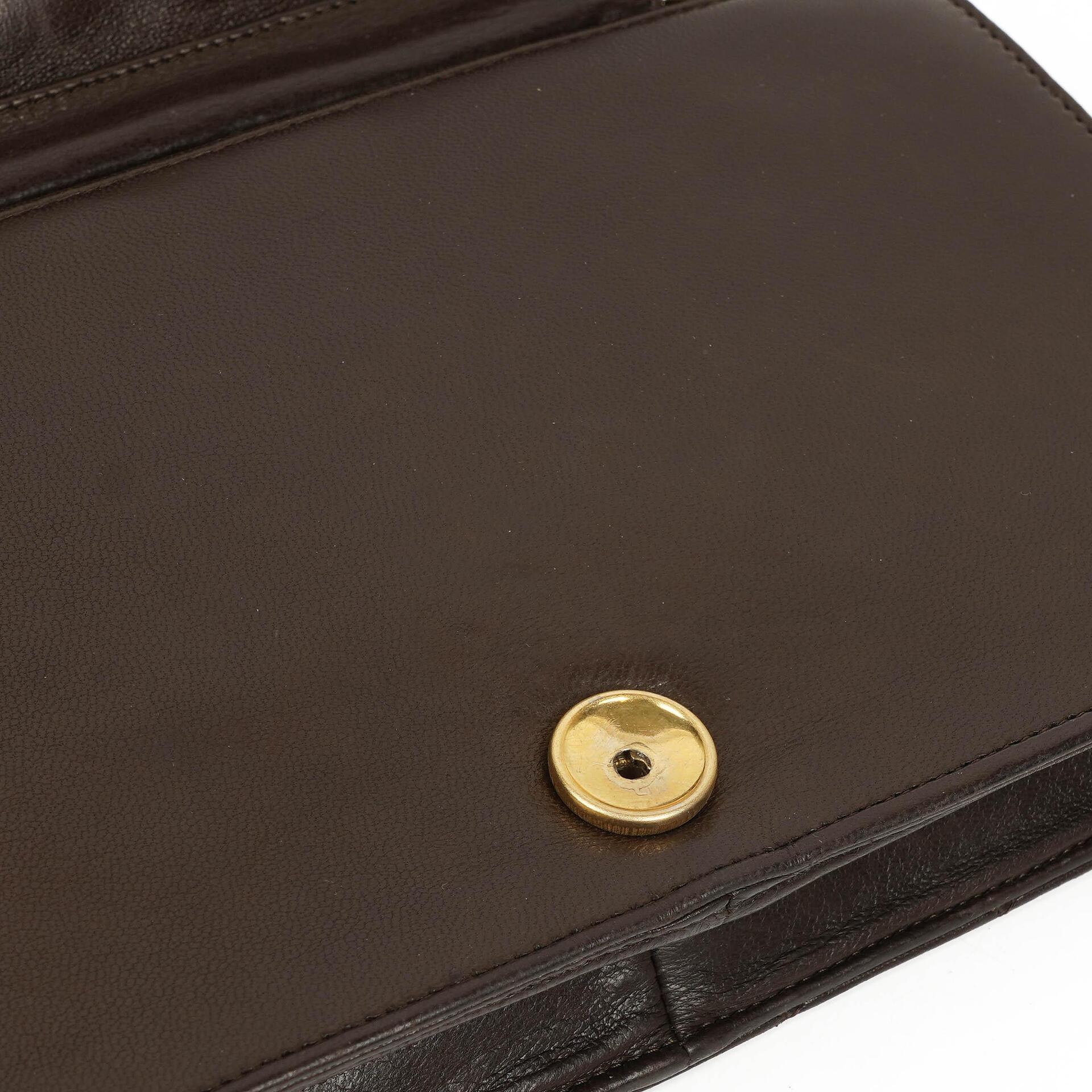 Chanel Classic Braune gesteppte Lammleder Full Flap Tasche mit Goldfarbenen Beschlägen