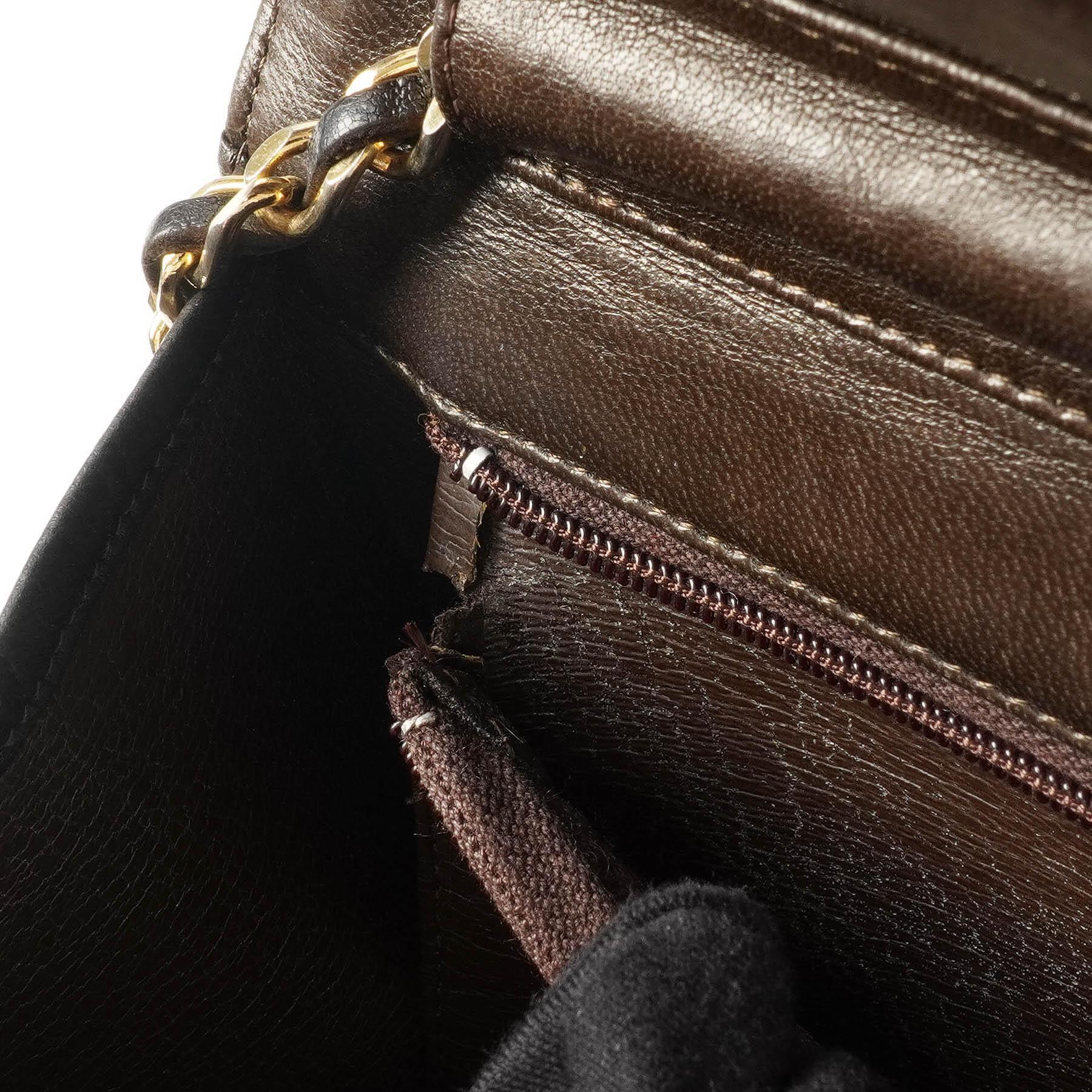 Chanel Classic Braune gesteppte Lammleder Full Flap Tasche mit Goldfarbenen Beschlägen