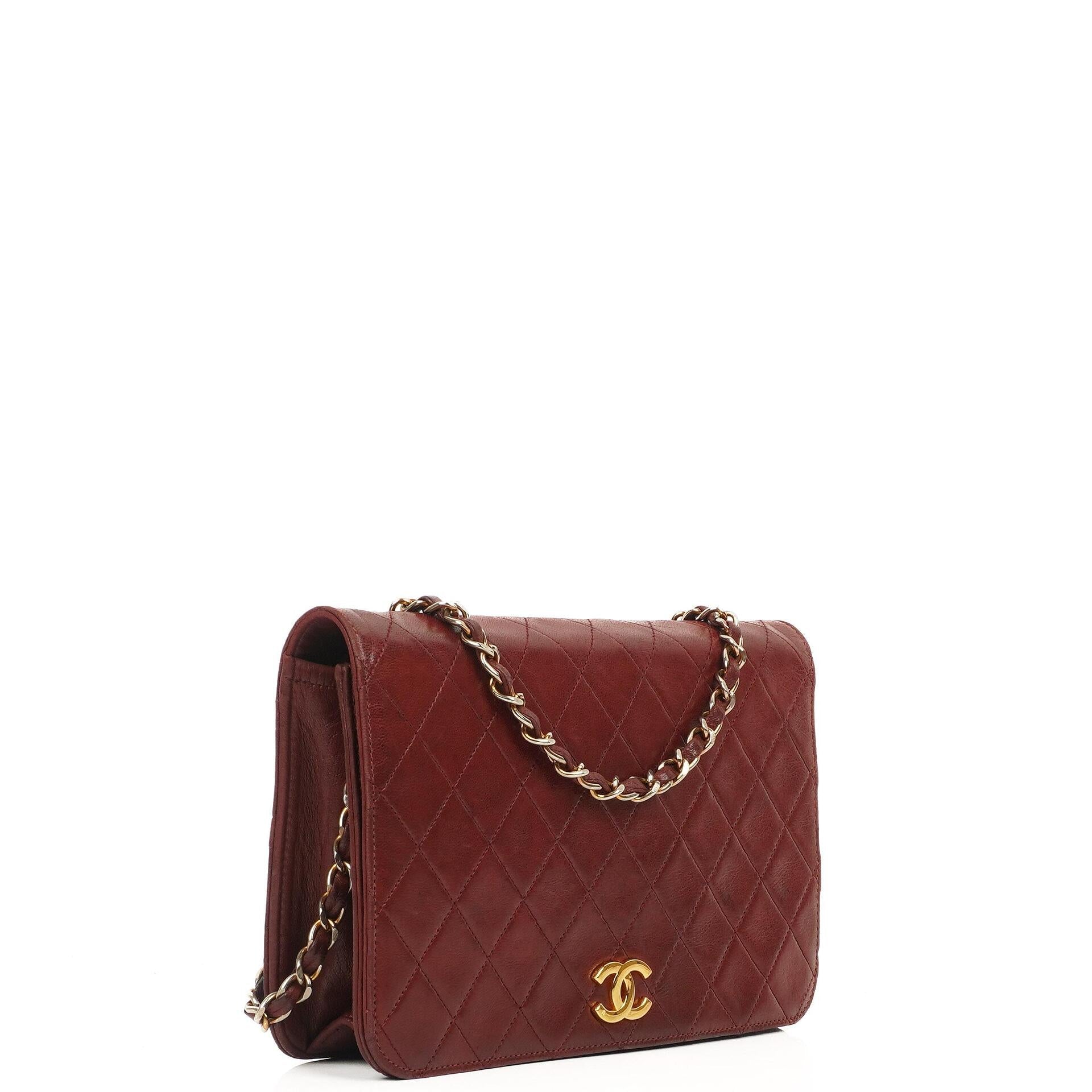 Chanel Classic Full Flap Bag, Burgunder gestepptes Lammleder, 24K Goldplattierte Hardware