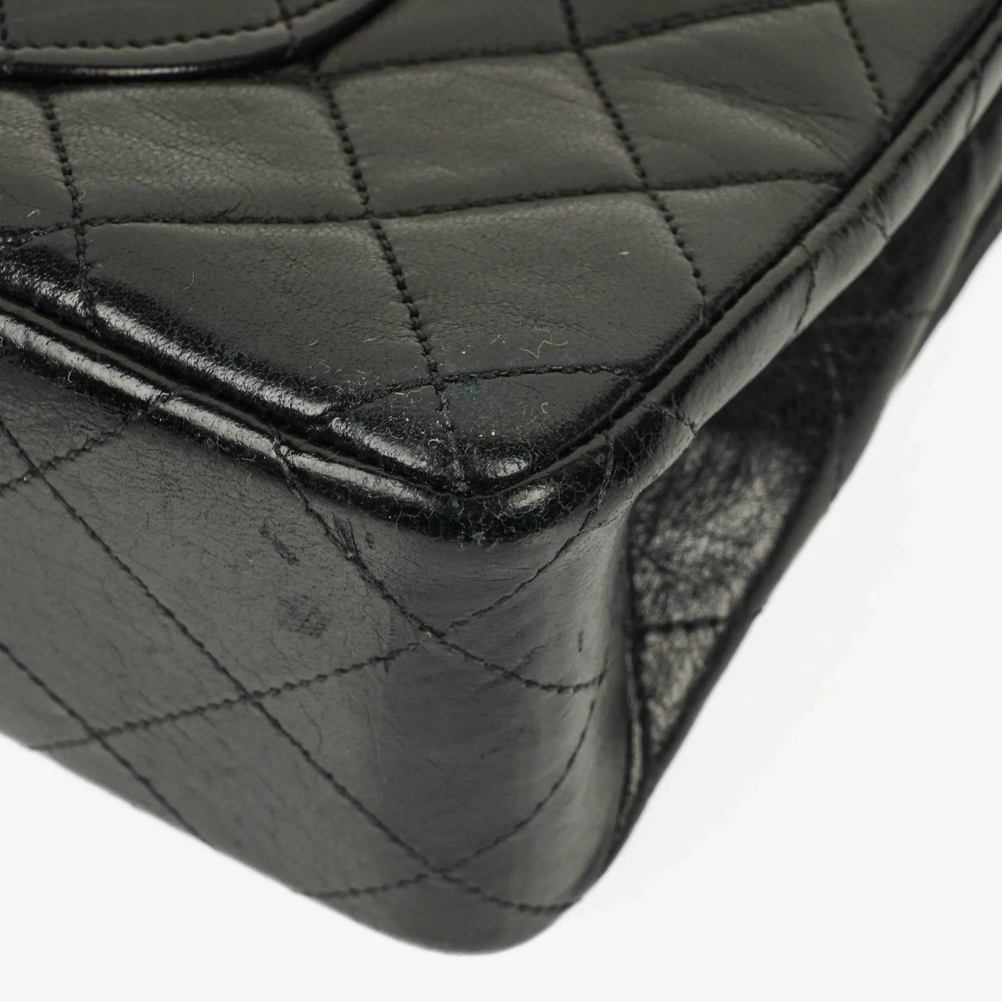 Chanel Classic Double Flap Tasche aus gestepptem Lammleder mit 24K vergoldeten Beschlägen