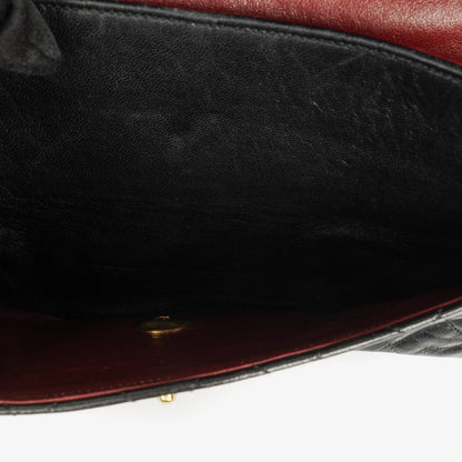 Chanel Classic Double Flap Tasche aus gestepptem Lammleder mit 24K vergoldeten Beschlägen
