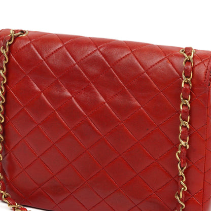 Chanel Classic Envelope Flap Bag Gequiltetes Lammleder Rot mit 24K Vergoldeter Hardware
