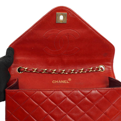 Chanel Classic Envelope Flap Bag Gequiltetes Lammleder Rot mit 24K Vergoldeter Hardware