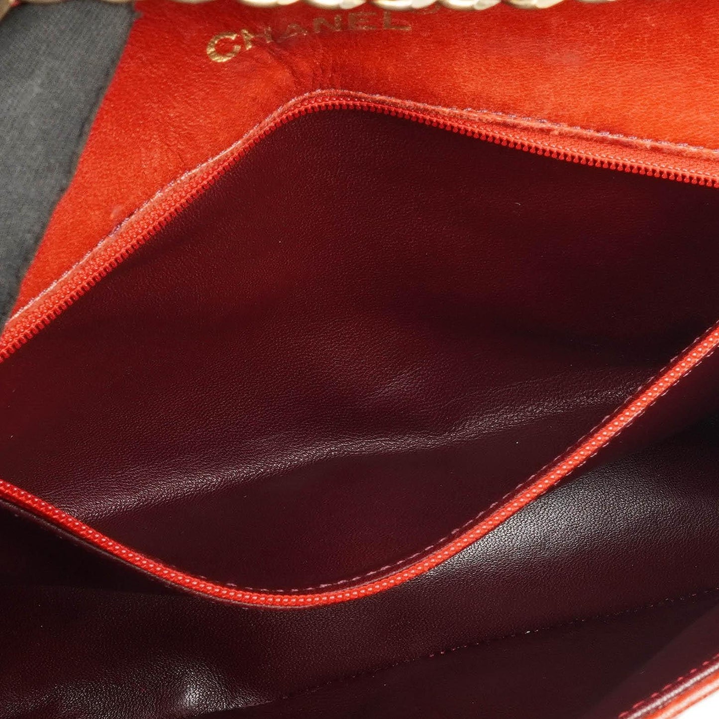 Chanel Classic Envelope Flap Bag Gequiltetes Lammleder Rot mit 24K Vergoldeter Hardware