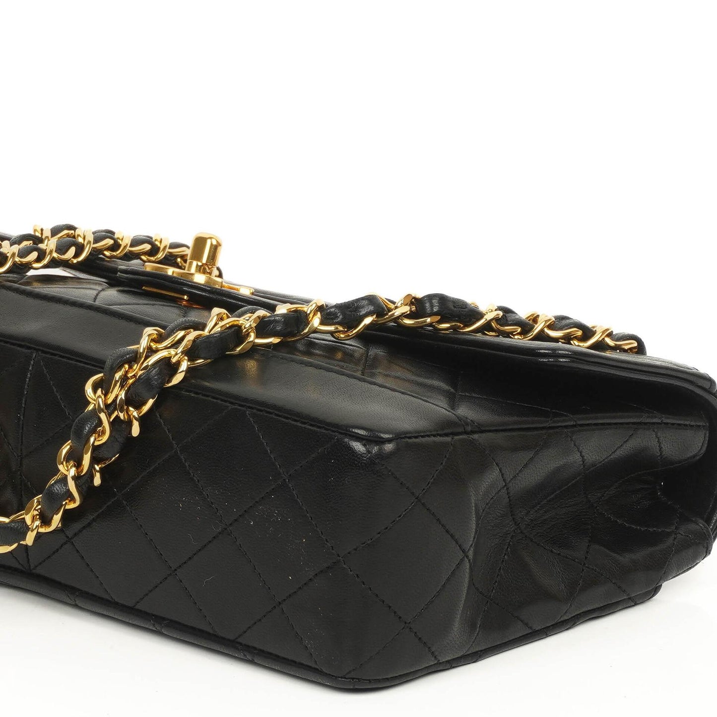 Chanel Classic Flap Bag aus Lammleder mit 24k goldplattierter Hardware