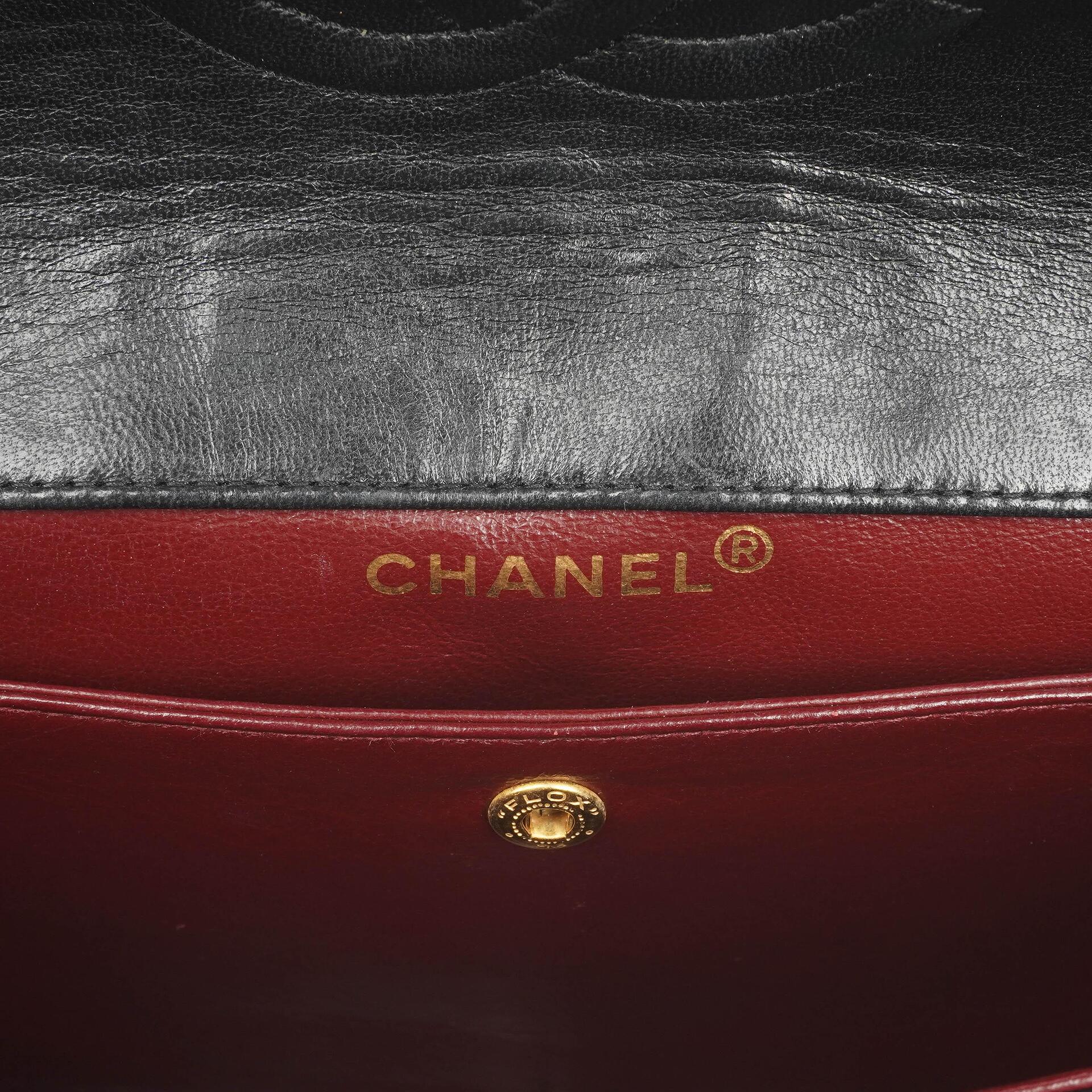 Chanel Classic Flap Bag Lammleder 24k goldplattierte Hardware