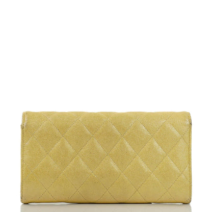Chanel Classic Flap Geldbörse Petite Maroquinerie aus metallic-gelbem gestepptem Caviar-Leder