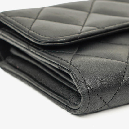 Chanel Classic Flap Geldbörse Schwarz Lammleder Steppung