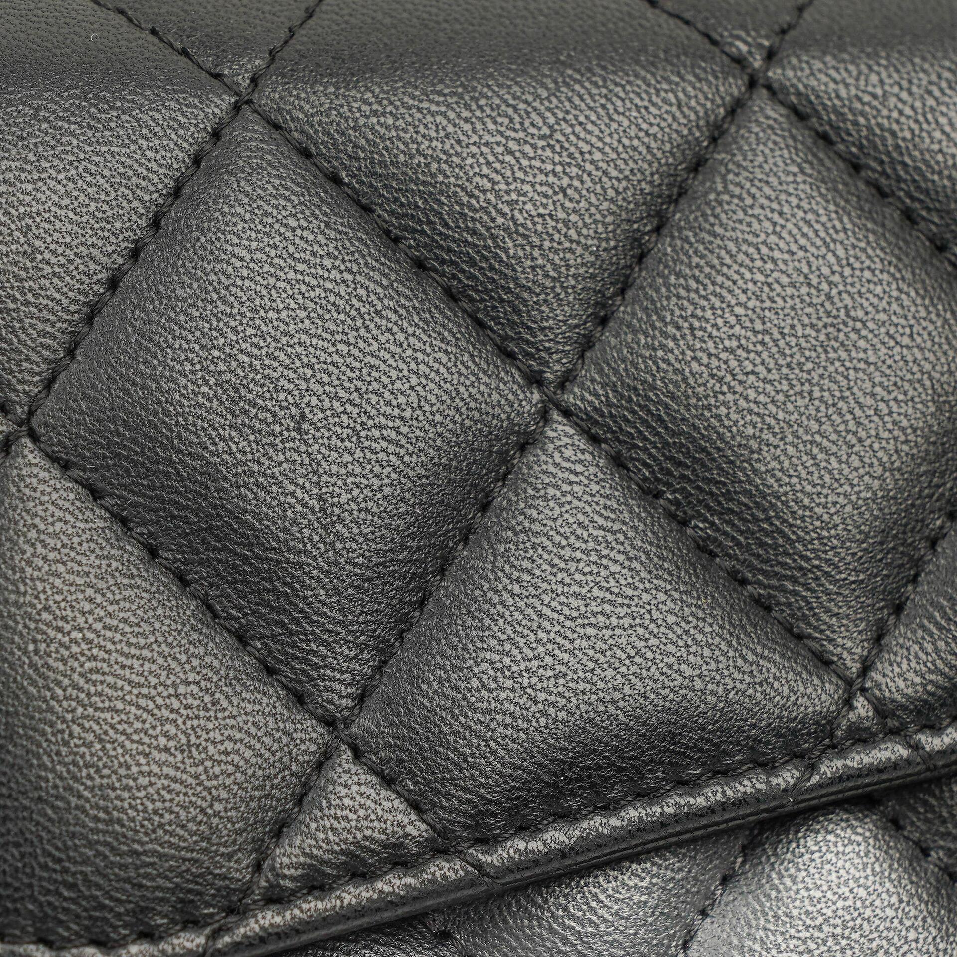 Chanel Classic Flap Geldbörse Schwarz Lammleder Steppung