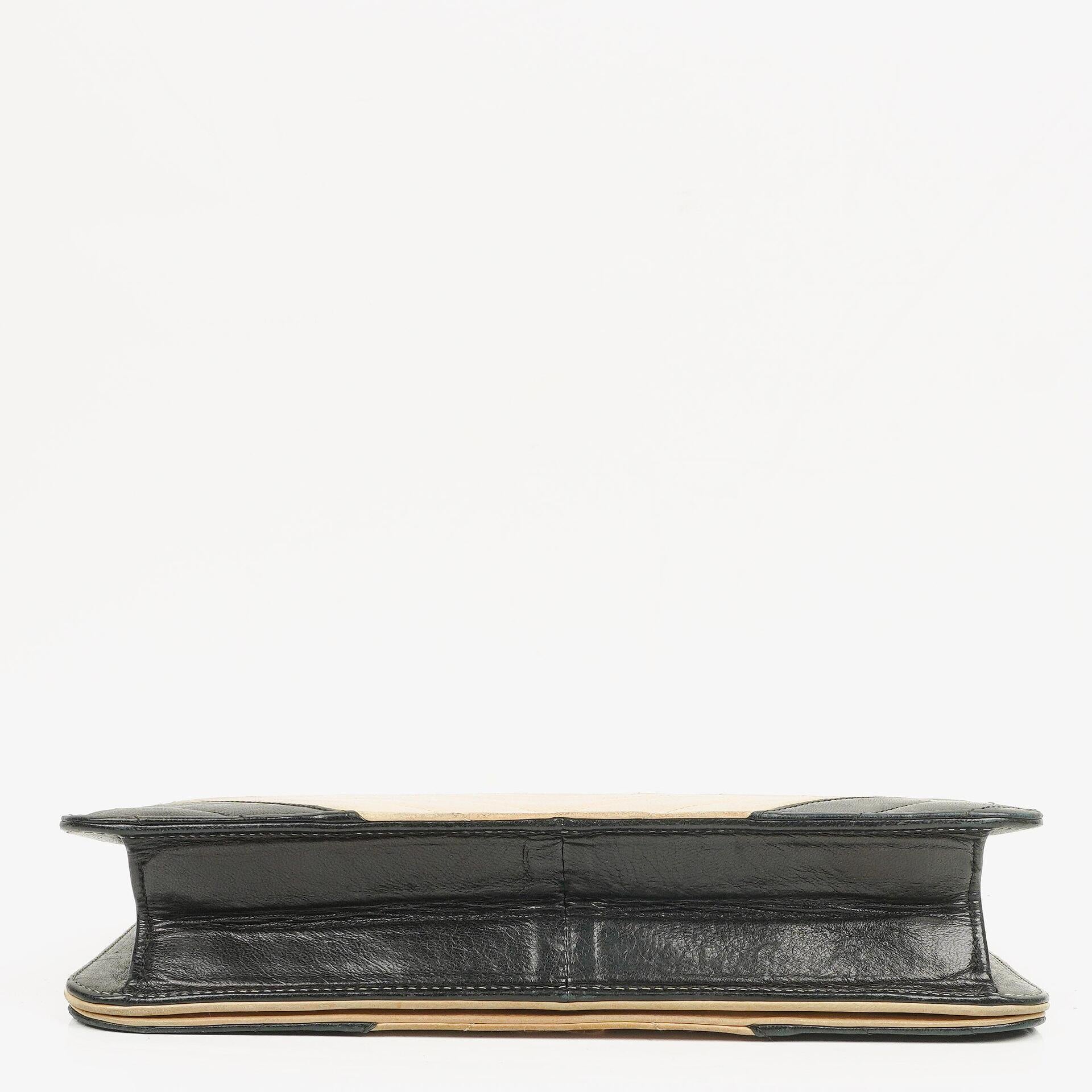 Chanel Classic Full Flap Tasche aus beigem Chevron-Steppleder mit 24K vergoldeten Beschlägen