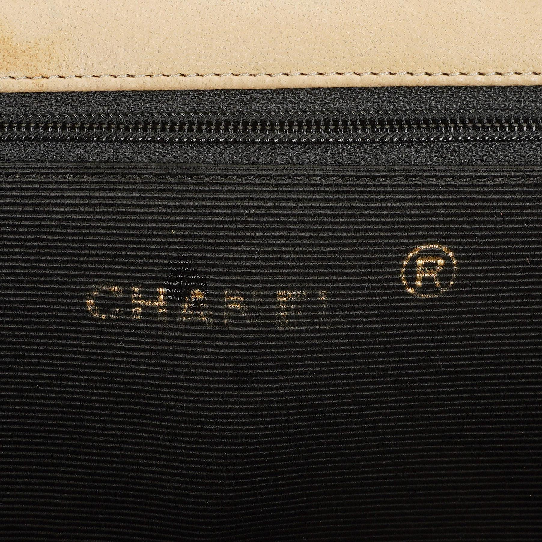 Chanel Classic Full Flap Tasche aus beigem Chevron-Steppleder mit 24K vergoldeten Beschlägen