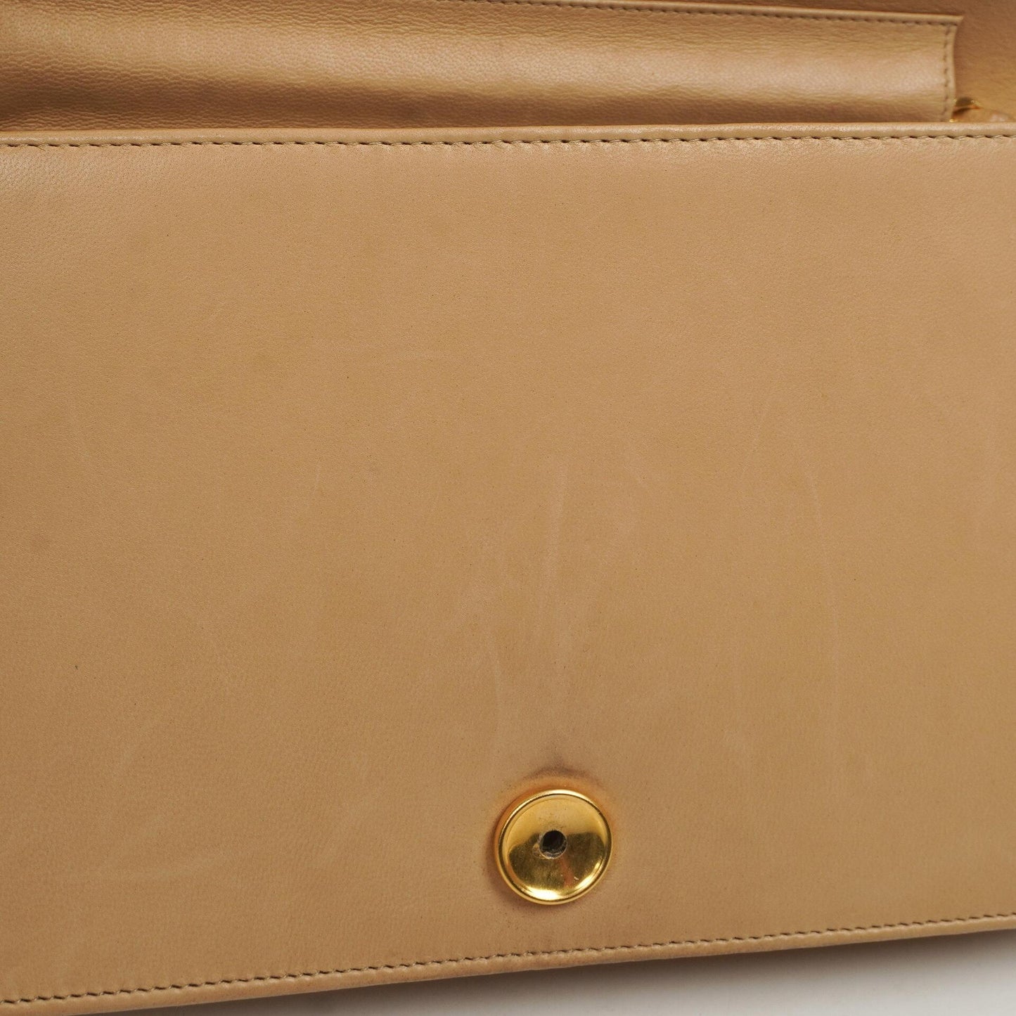 Chanel Classic Vollklapptasche Beige Gequiltetes Lammleder 24K Goldbeschichtetes Hardware