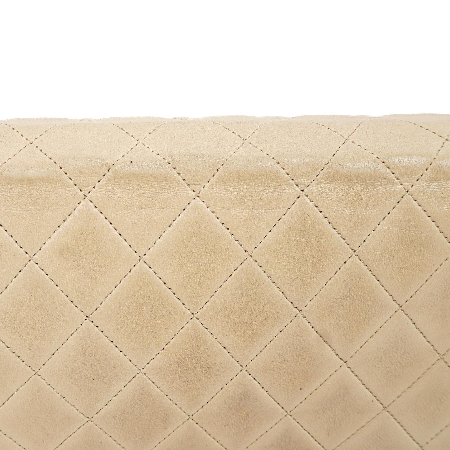 Chanel Classic Vollklapptasche Beige Gequiltetes Lammleder 24K Goldbeschichtetes Hardware