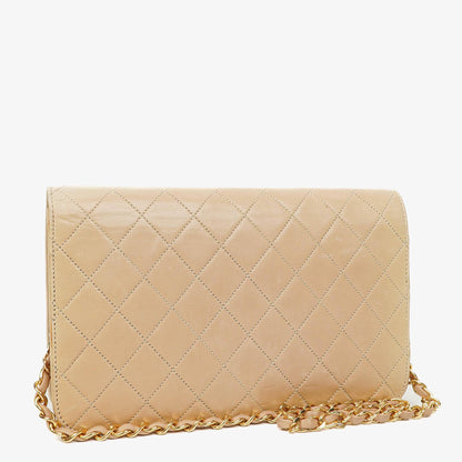 Chanel Classic Full Flap Tasche aus beigem gestepptem Lammleder mit 24K vergoldeter Hardware