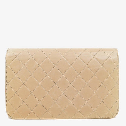 Chanel Classic Full Flap Tasche aus beigem gestepptem Lammleder mit 24K vergoldeter Hardware