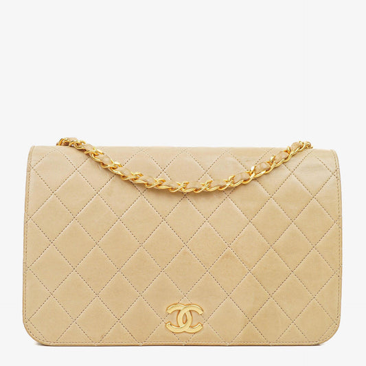 Chanel Classic Full Flap Tasche aus beigem gestepptem Lammleder mit 24K vergoldeter Hardware