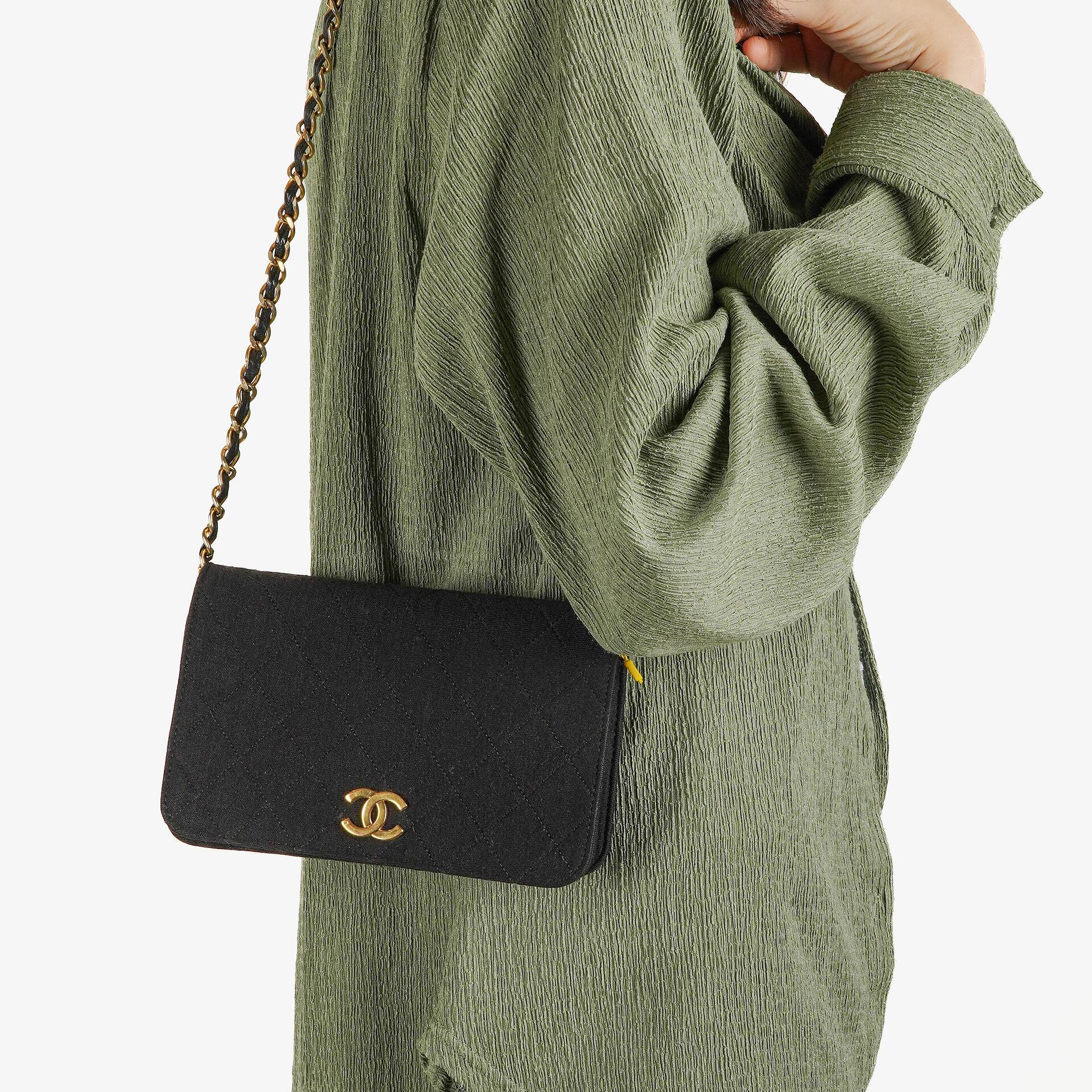 Chanel Klassische Full Flap Tasche Schwarz Gepolsterter Jersey und Leder 24K Vergoldete Beschläge