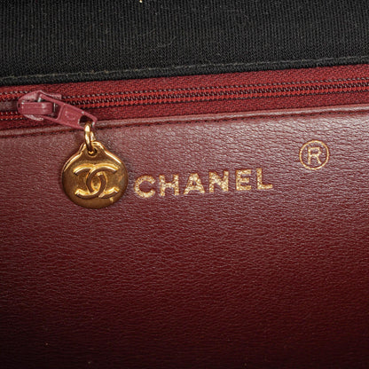 Chanel Classic Full Flap Tasche aus schwarzem gestepptem Jersey und Leder mit 24K vergoldeten Beschlägen