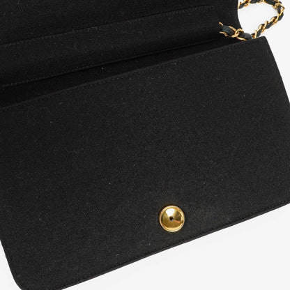 Chanel Classic Full Flap Tasche aus schwarzem gestepptem Jersey und Leder mit 24K vergoldeten Beschlägen