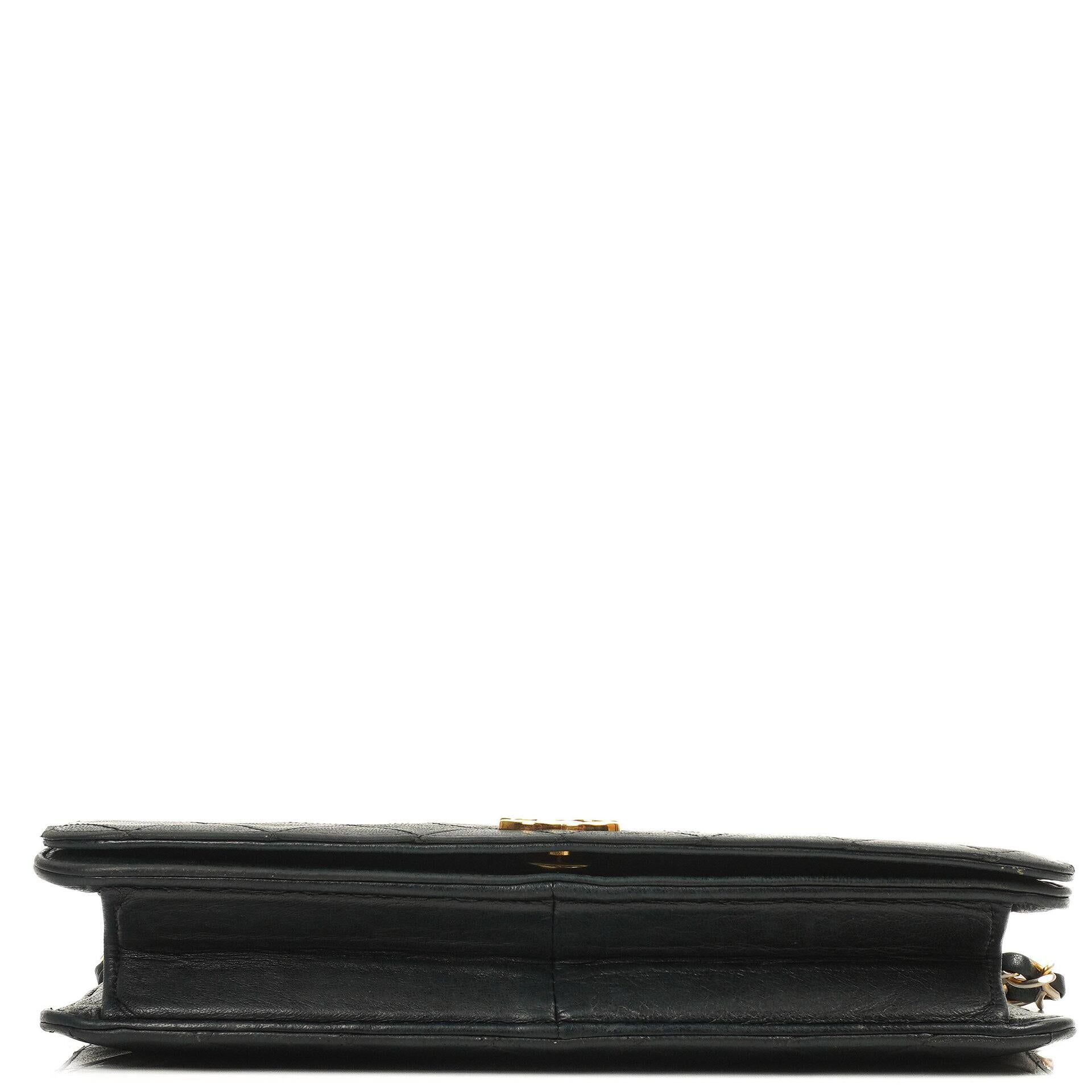 Chanel Classic Vollklapptasche Schwarz Gequiltetes Lammleder 24K Goldbeschichtetes Hardware