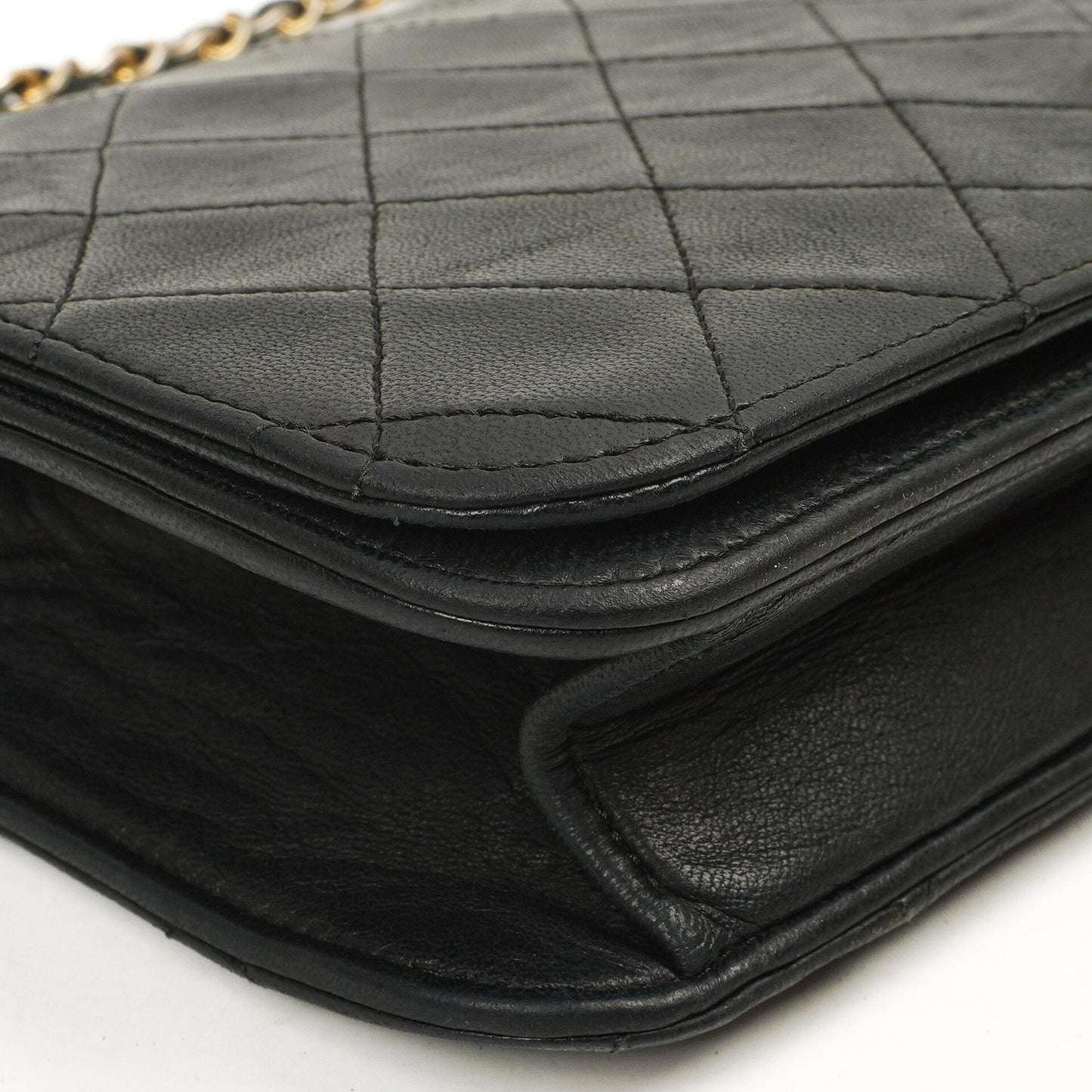 Chanel Classic Vollklapptasche Schwarz Gequiltetes Lammleder 24K Goldbeschichtetes Hardware