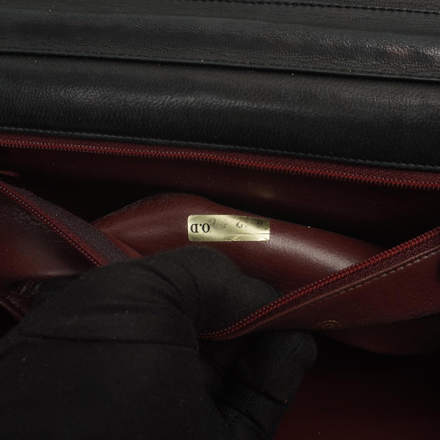 Chanel Classic Vollklapptasche Schwarz Gequiltetes Lammleder 24K Goldbeschichtetes Hardware