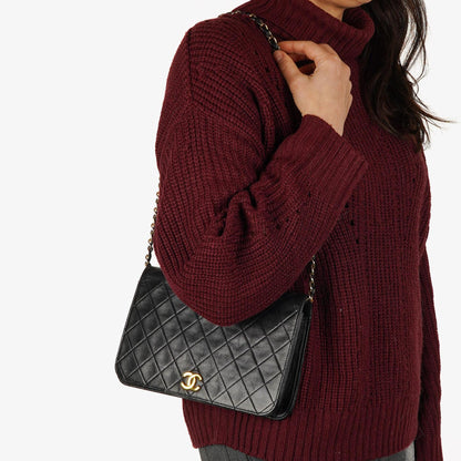 Chanel Classic Full Flap Tasche Schwarz Stepp-Lammleder 24K vergoldete Beschläge