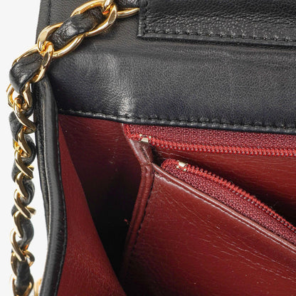 Chanel Classic Full Flap Tasche aus schwarzem gestepptem Lammleder mit 24K vergoldeter Hardware