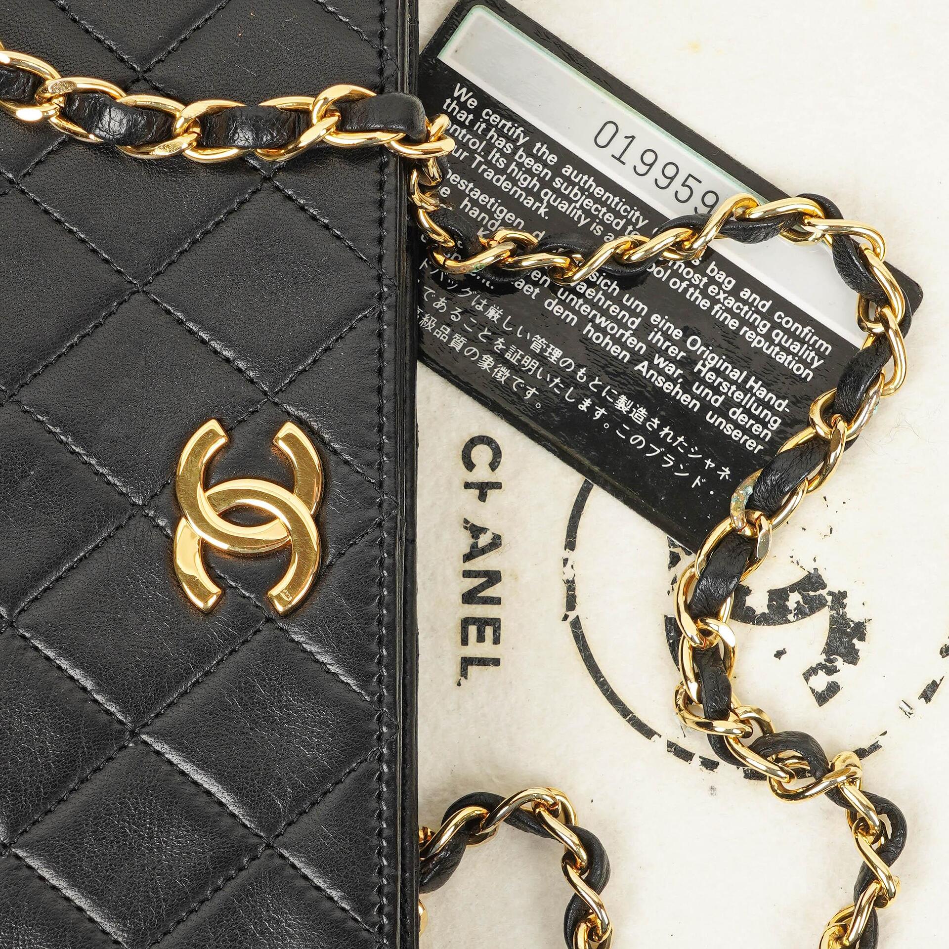 Chanel Classic Full Flap Tasche aus schwarzem gestepptem Lammleder mit 24K vergoldeter Hardware